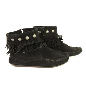 Minnetonka Double Fringe Ankle Booties Black Suede Moc Toe Zip 6
